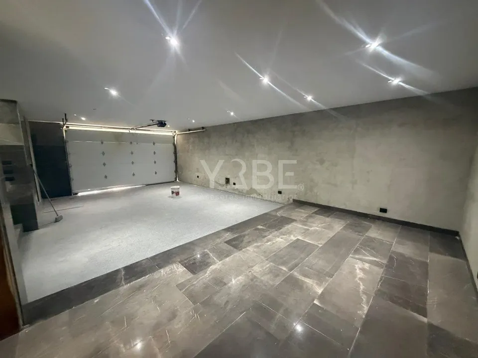 Foto 2 de En venta CASA DE LUJO en Valle Imperial