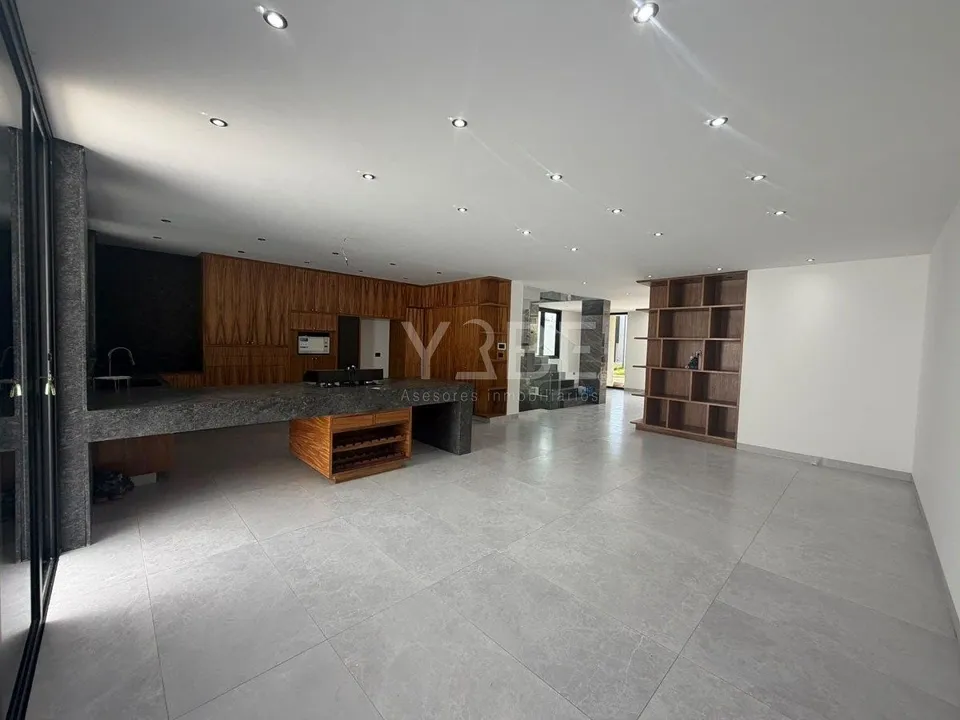 Foto 5 de En venta CASA DE LUJO en Valle Imperial
