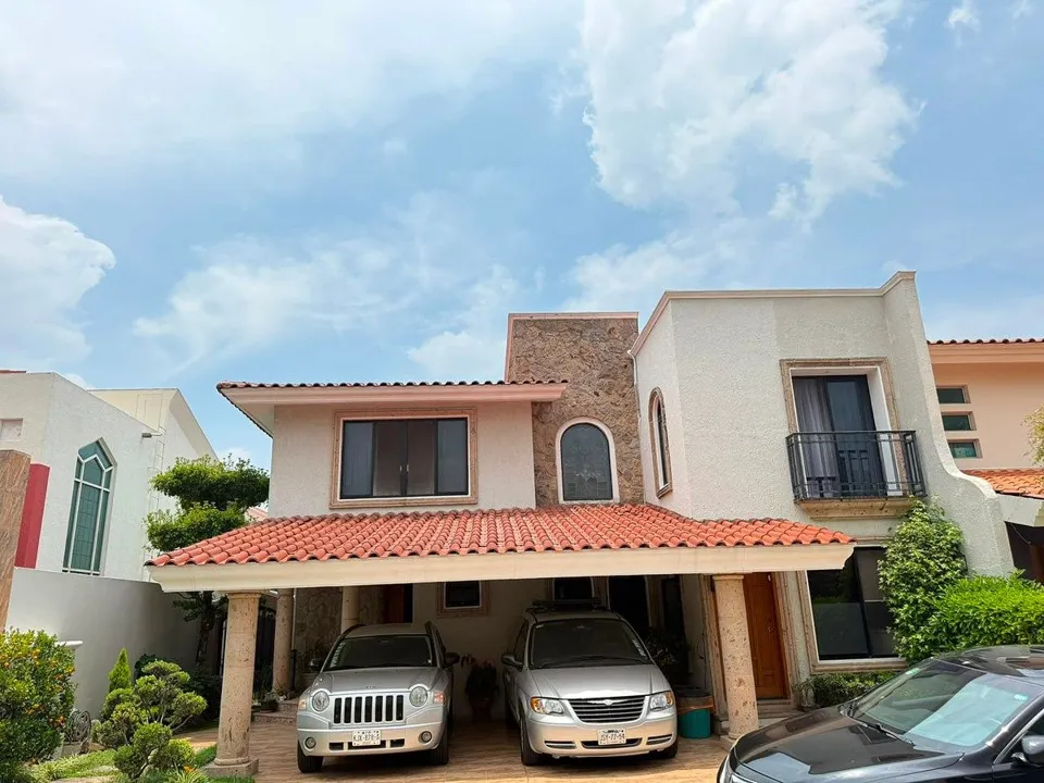 CASA VENTA PUERTAS DEL TULE COTO JACARANDAS