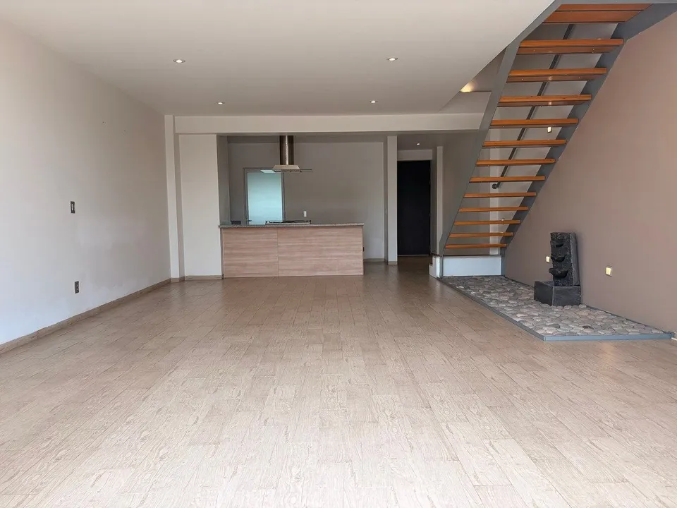 Foto 5 de Departamento en dos niveles con terraza privada en RENTA.