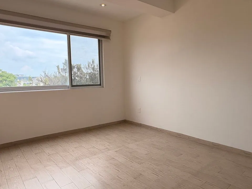 Foto 9 de Departamento en dos niveles con terraza privada en RENTA.