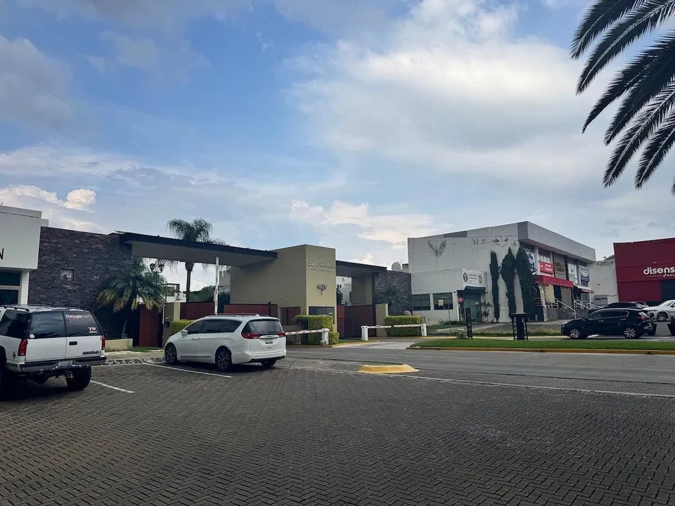 Foto 9 de Locales Comerciales en Renta en Los Almendros, Zapopan