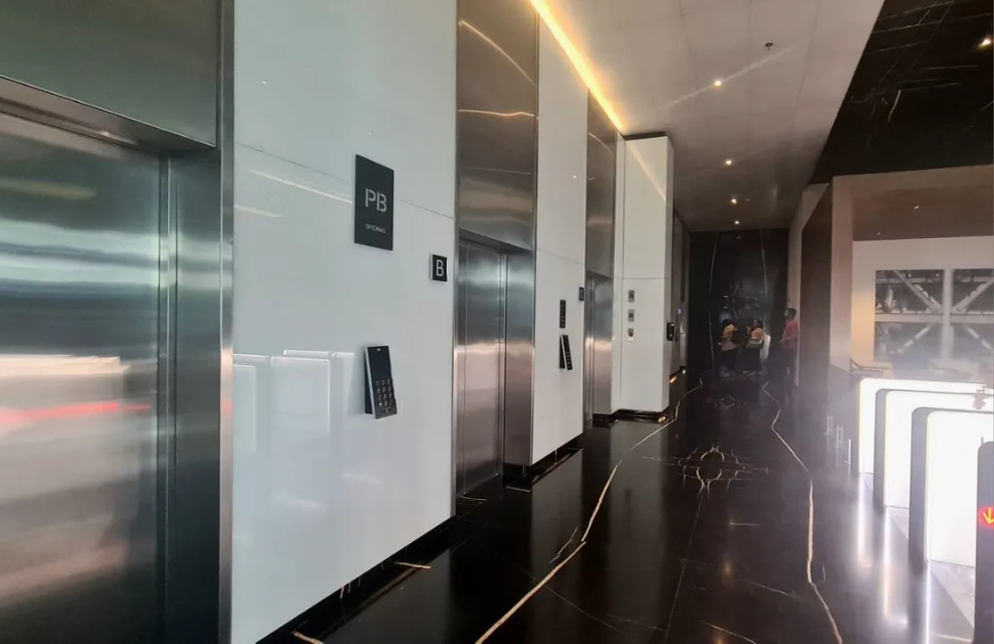 Foto 9 de Espectaculares Oficinas en Renta Complejo Américas MIL500, desde 540m2 obra gris