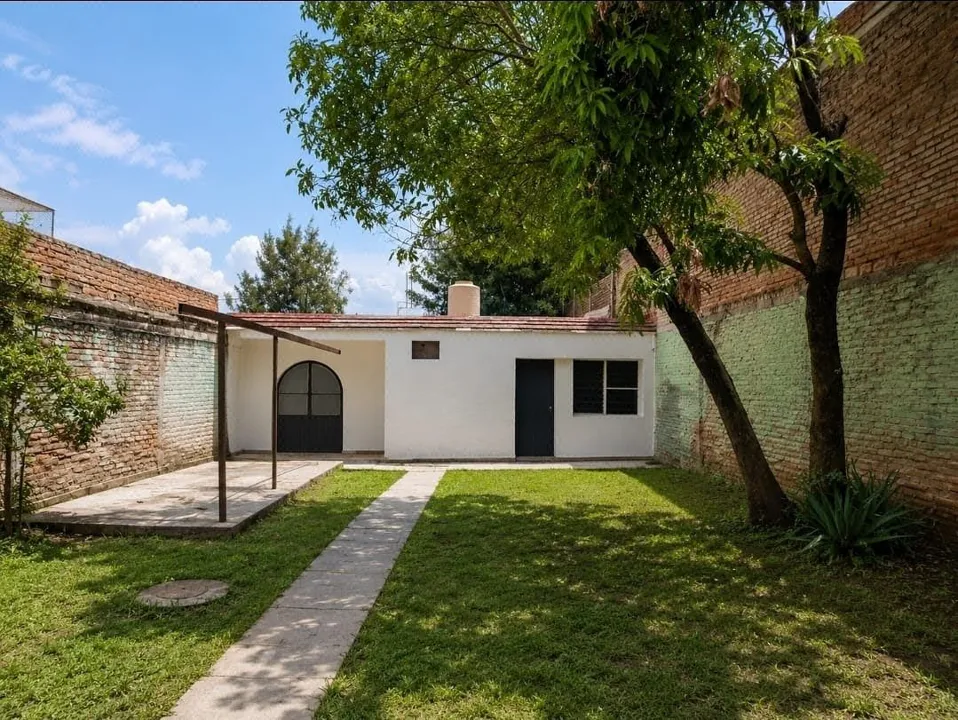 TERRENO COMERCIAL EN VENTA  (OBLATOS GUADALAJARA)