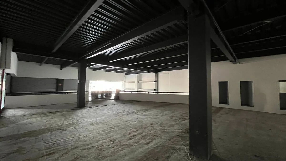 Foto 2 de Renta local 288 m2 ; Uso comercial  u oficinas en Plaza VD Espacio Galerías