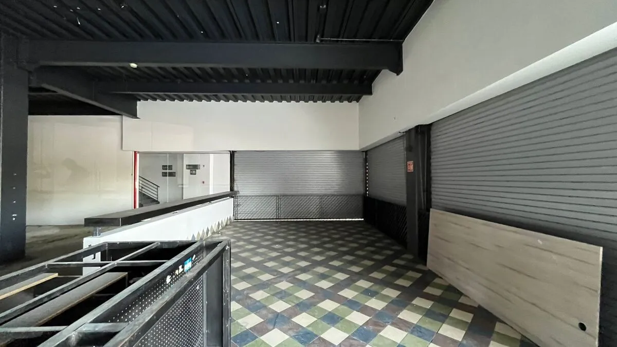 Foto 5 de Renta local 288 m2 ; Uso comercial  u oficinas en Plaza VD Espacio Galerías