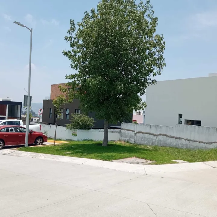 Foto 2 de Terreno en Venta en Los Robles, Zapopan