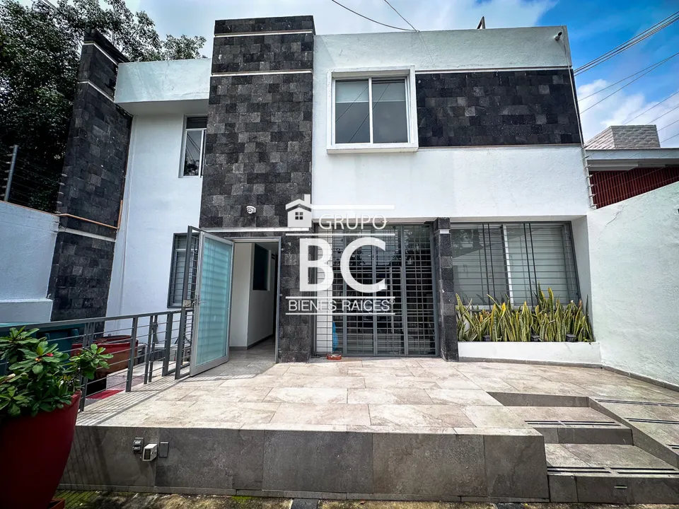 Casa con uso de suelo en VENTA colonia Verde Valle zona EXPO GDL
