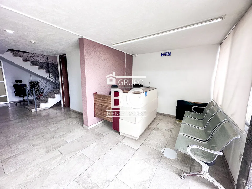 Foto 5 de Casa con uso de suelo en VENTA colonia Verde Valle zona EXPO GDL