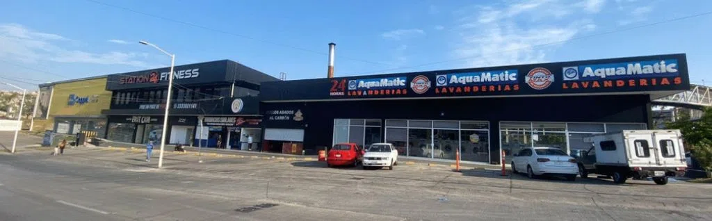Local en Calz. Juan pablo ll , Guadalajara