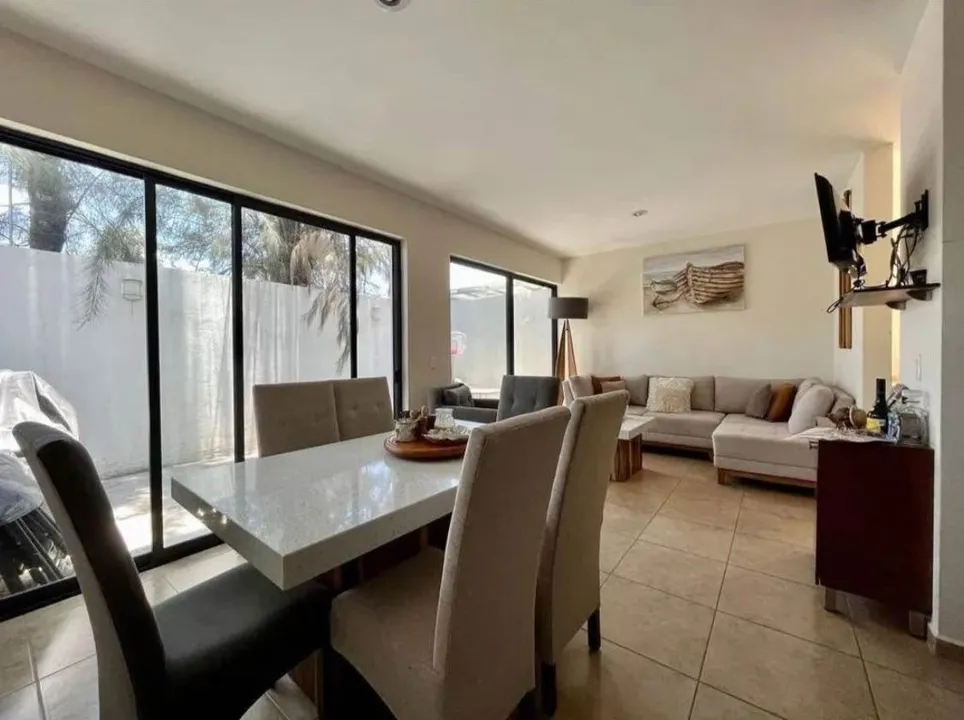 Foto 2 de Casa en Venta En las Grullas, Tlajomulco de Zúñiga