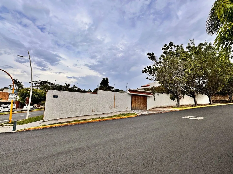 Foto 2 de Casa en Venta en Colinas de San Javier a precio de terreno