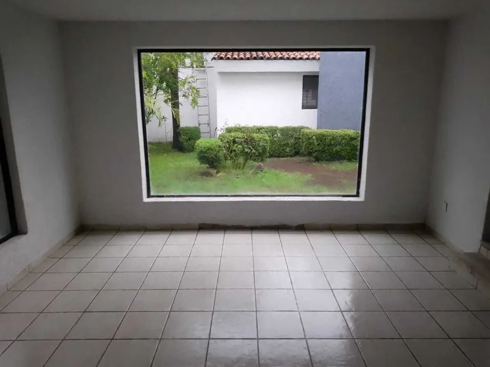 Foto 2 de Casa en Venta en Bugambilias, segunda sección. Zapopan, Jalisco