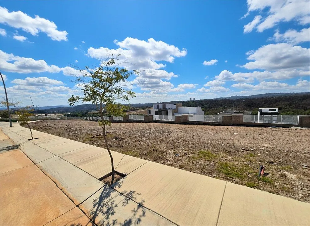 Foto 2 de Terreno En Venta En Capital Norte, Zapopan | Coto Grand, 135 m² Con Vista Panorá