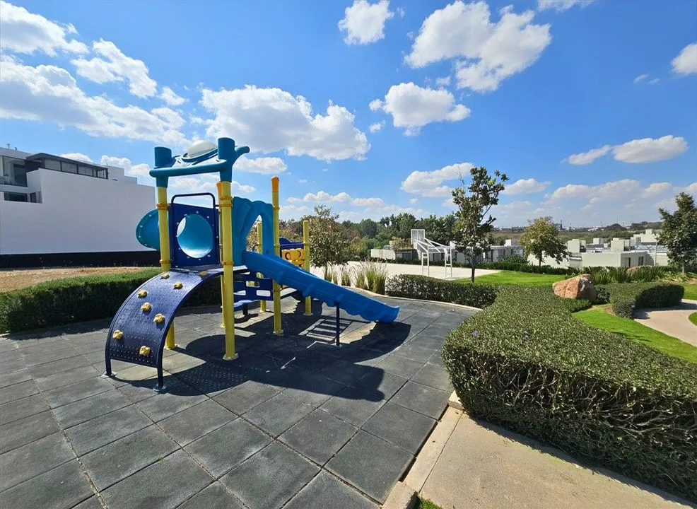 Foto 7 de Terreno En Venta En Capital Norte, Zapopan | Coto Grand, 135 m² Con Vista Panorá