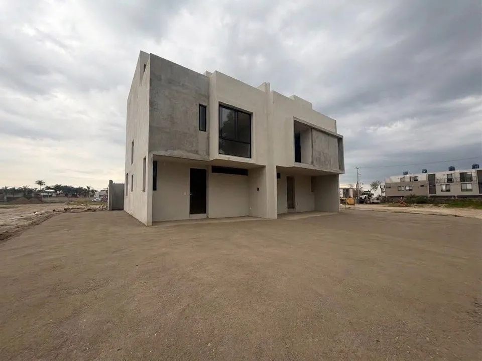 Foto 7 de Casa Nueva en Venta en ZOI Real Zapopan