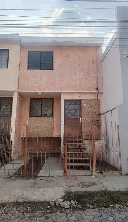 CASA EN VENTA EN LA COLONIA LA DURAZNERA