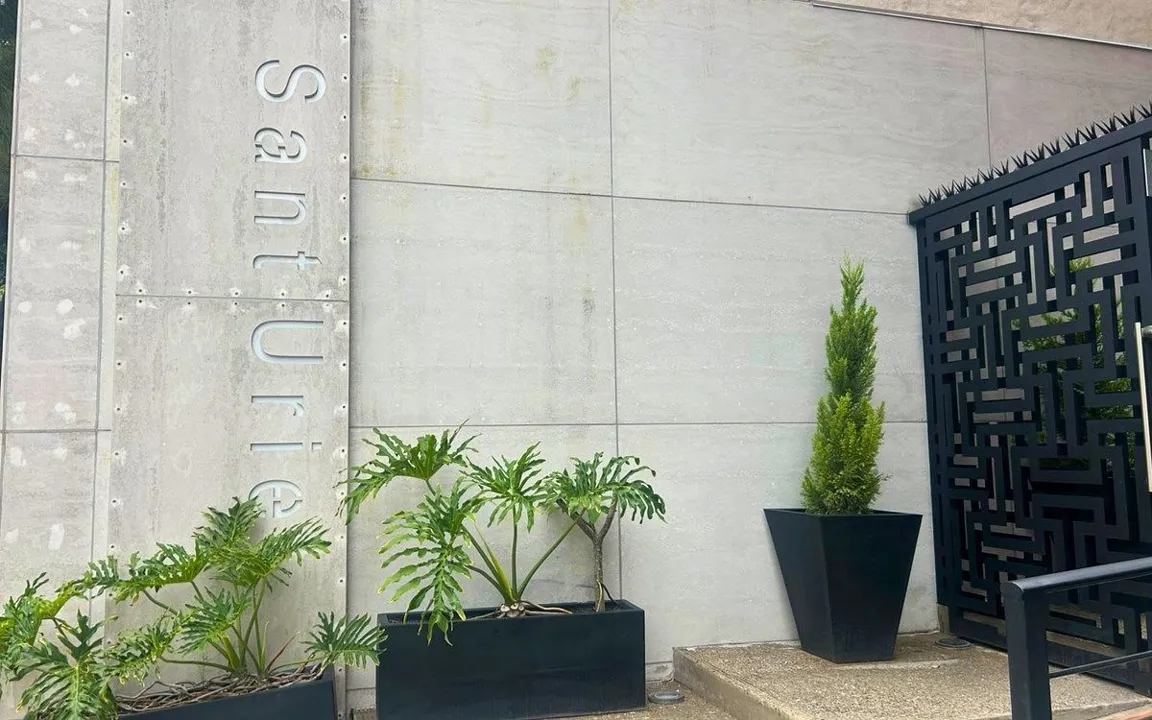 Foto 2 de Departamento en Renta sobre Calzada Lázaro Cárdenas, Chapalita, Gdl.