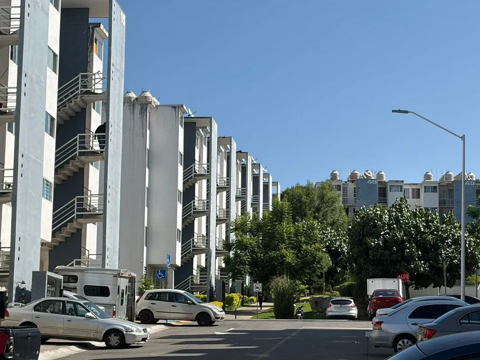 Departamento En Venta En El Roble, Tateposco,Tlaquepaque, Jalisco.