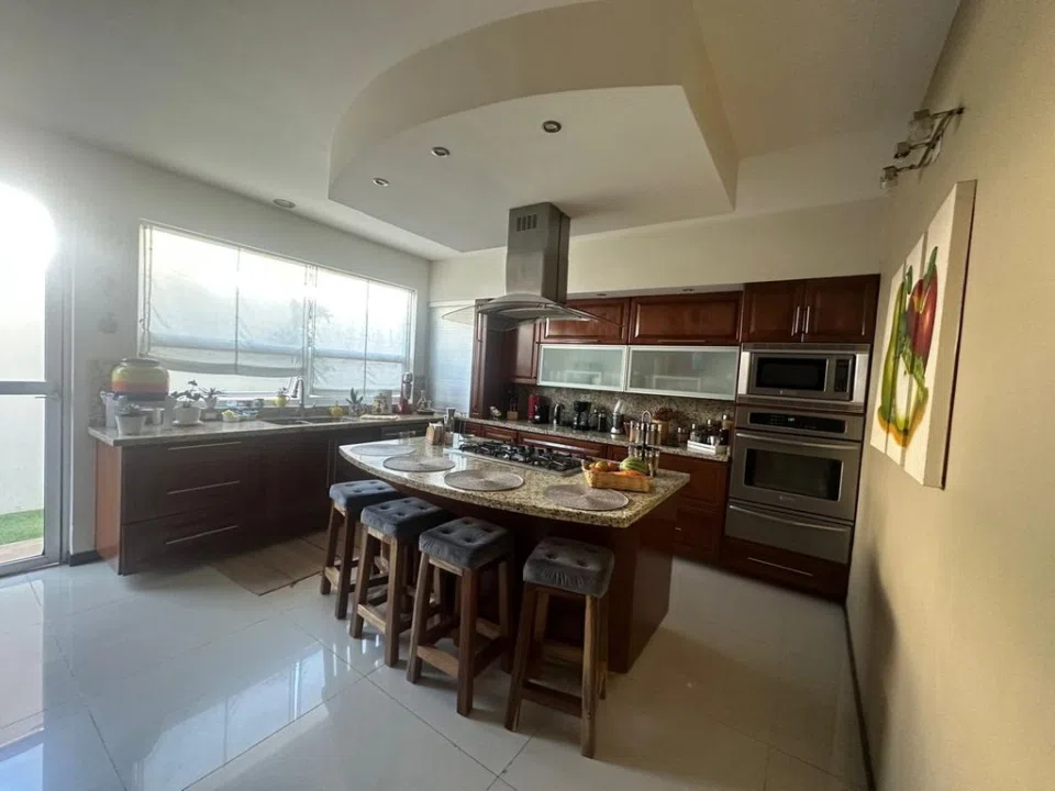 Foto 5 de Casa en venta en San Jose del Tajo a un costado del Palomar. Hermosa vista a la Primavera. Una recam