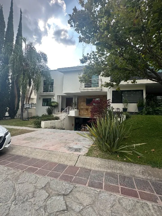Casa en venta en Paseo San Alfonso, Valle Real, Zapopan