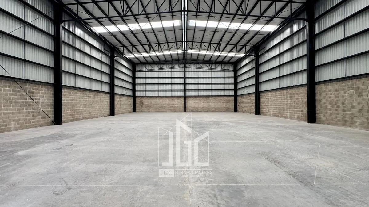 Foto 9 de NAVE INDUSTRIAL RENTADA EN VENTA CONDOMINIO INDUSTRIAL SANTA CRUZ