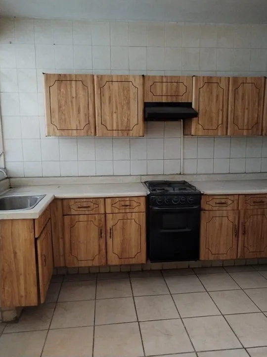 Foto 3 de Casa en renta en Ladrón de Guevara con opción para casa habitación u oficinas
