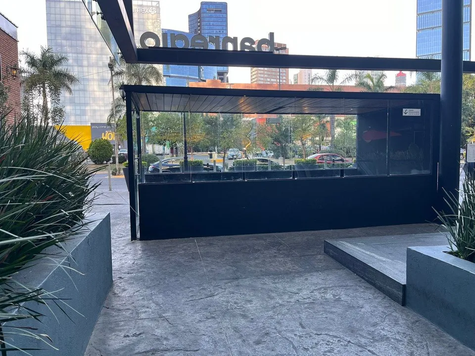 Foto 8 de Local comercial en Plaza frente a Unicenter Zapopan