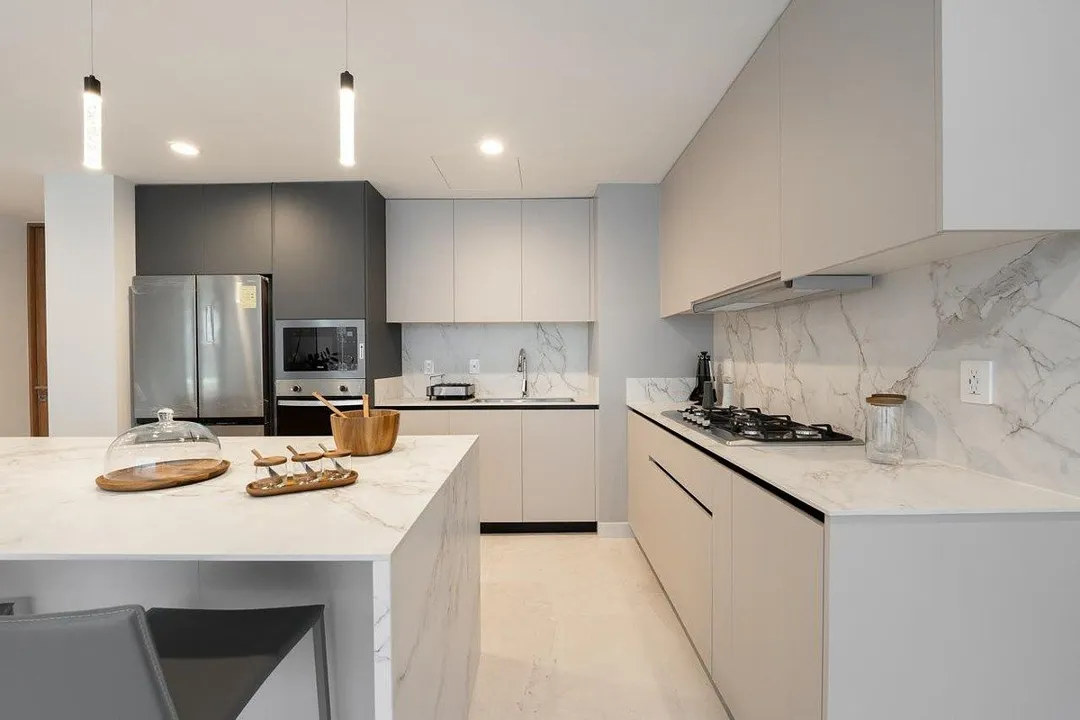 Foto 6 de Departamento de 3 habitaciones junto a Puerta Las Lomas en venta, de lujo!