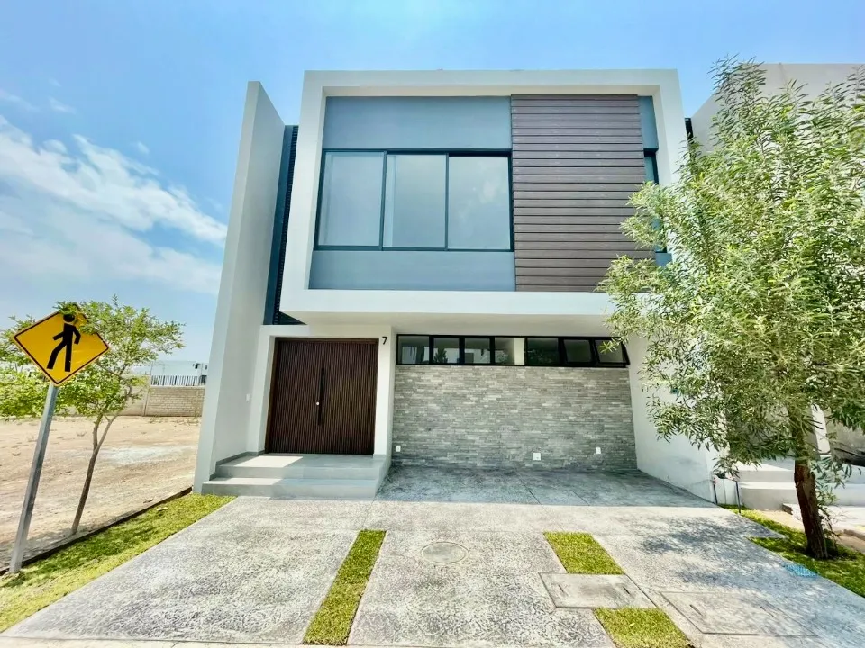 Casa en venta en Paseo Altanza, Larissa Solares, Zapopan