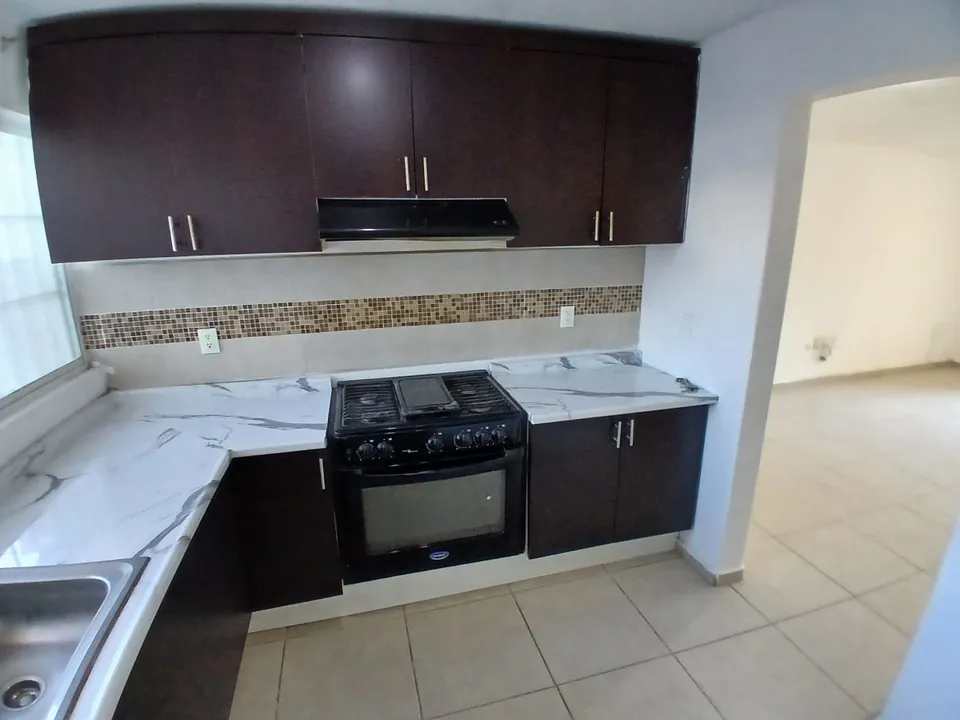 Foto 3 de Casa en venta de 3 recamaras en Tierra Residencial con 4 estacionamientos