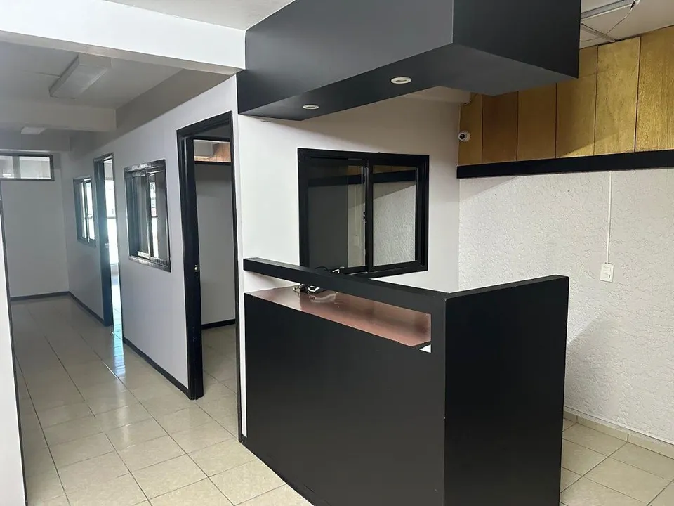 OFICINAS EN RENTA COL. AMERICANA JUNTO RECTORIA U de G