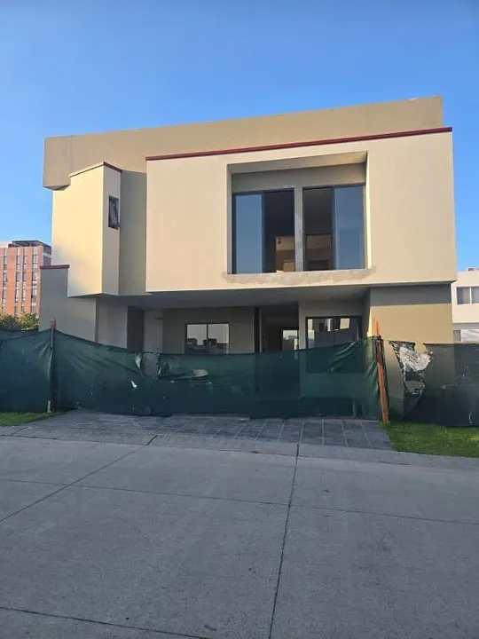PARQUE METROPOLITANO "PASEOS DEL PARQUE" CASA EN VENTA