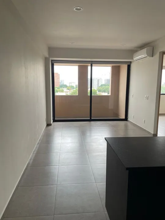 Foto 3 de Departamento en Venta en Arcos Vallarta, 2 Habitaciones y 2 Estacionamientos