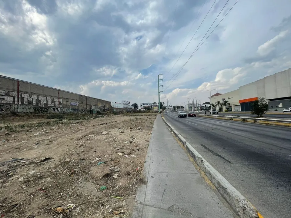 Foto 5 de Terreno en Renta en Santa Maria Tequepexpan