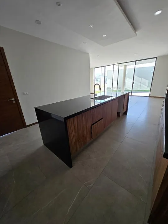 Foto 2 de PARQUE METROPOLITANO "PASEOS DEL PARQUE" CASA EN VENTA