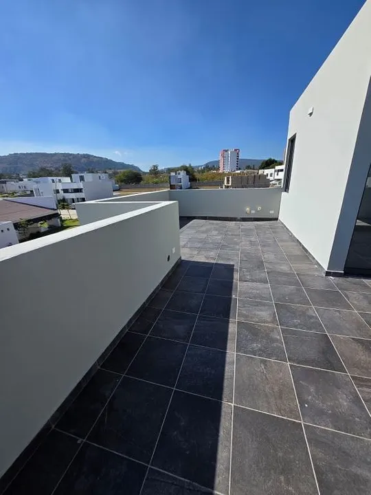 Foto 3 de PARQUE METROPOLITANO "PASEOS DEL PARQUE" CASA EN VENTA