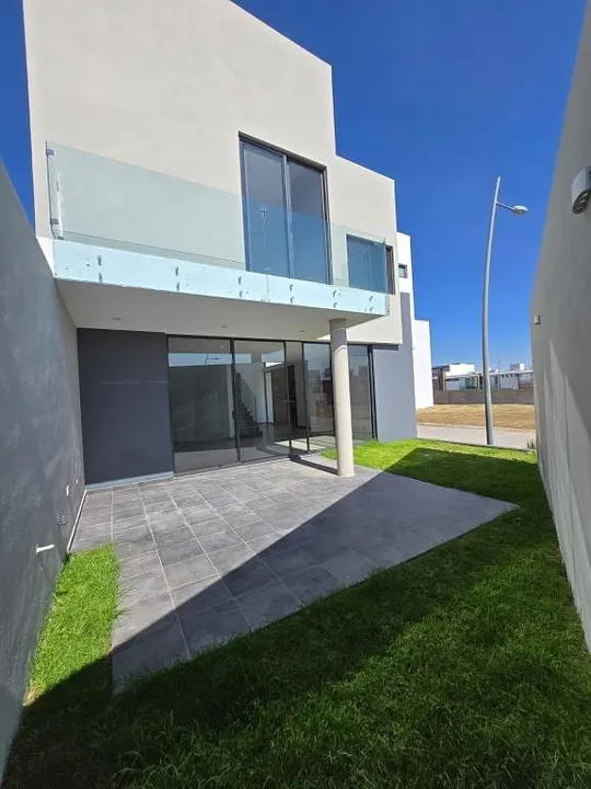 Foto 4 de PARQUE METROPOLITANO "PASEOS DEL PARQUE" CASA EN VENTA