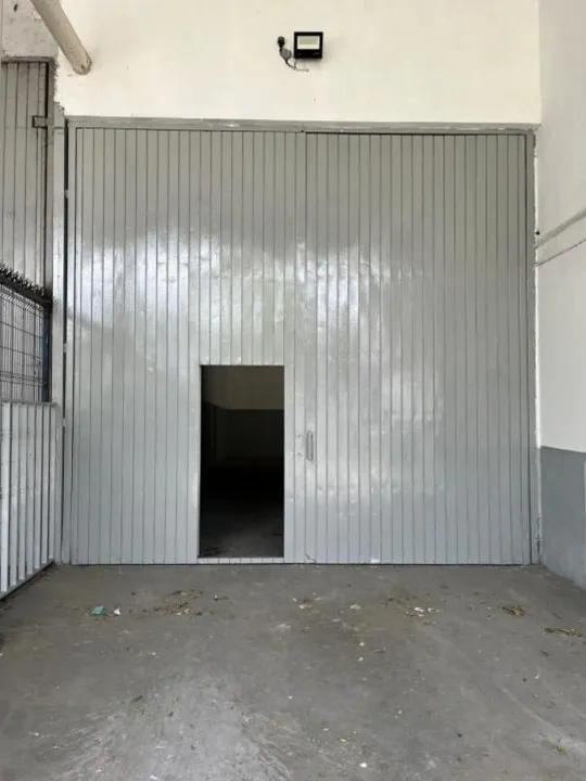 Foto 2 de BODEGA EN RENTA EN CALZ. GONZÁLEZ GALLO