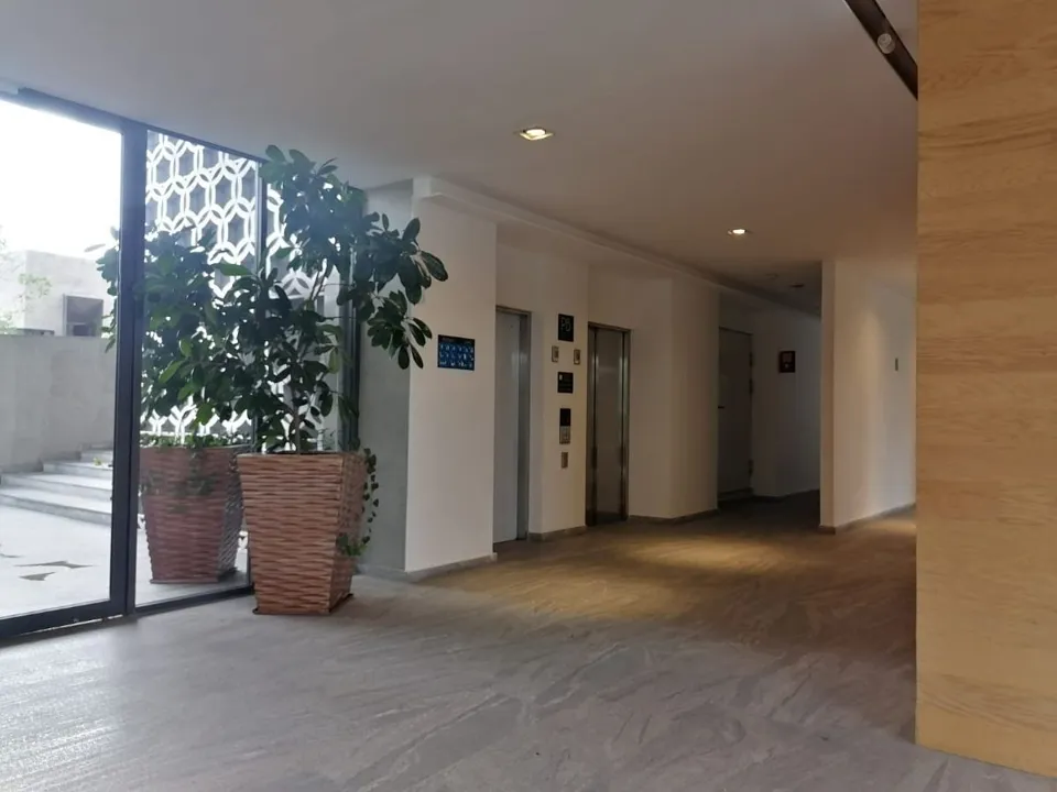 Foto 2 de Departamento en planta baja en Venta en Torre Adana, Parque Royal, Zapopan