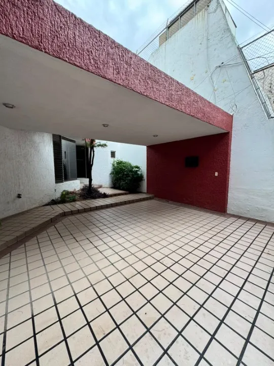 Foto 2 de Casa en venta en Calle Fray Luis de Palacio, Ladron De Guevara, Guadalajara