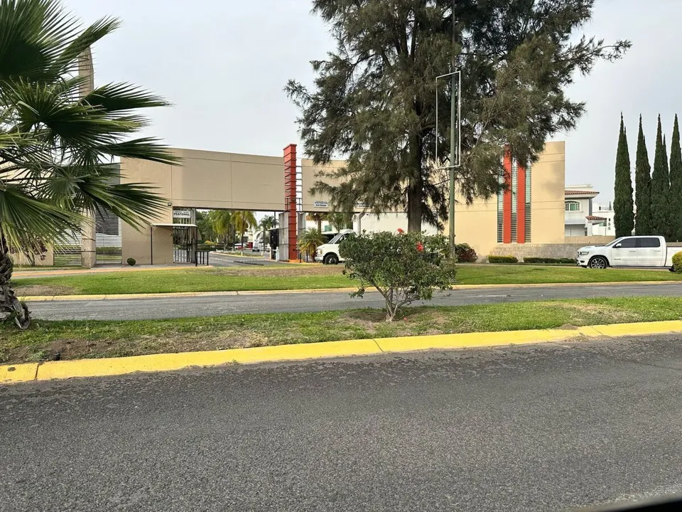 Foto 2 de Terreno en venta El Pilar