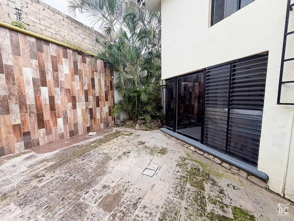 Foto 6 de Casa en Venta o Renta en Jardines Vallarta, 4 Recámaras, Ideal para Oficinas