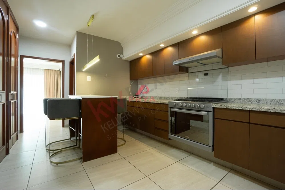 Foto 8 de Propiedad en VENTA - Avenida Valle de Atemajac 2317, Fraccionamiento Jardín Real, 45136 Zapopan, Jal