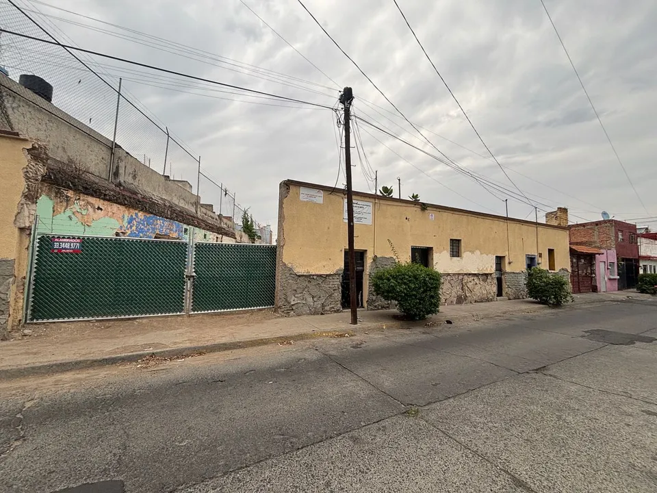Foto 2 de Terreno en renta dentro de la ciudad Mezquitán, Guadalajara