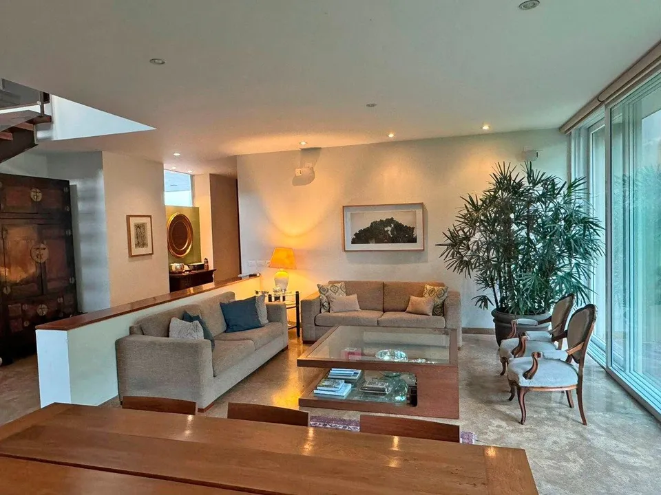 Foto 4 de EXCLUSIVA RESIDENCIA AMUEBLADA EN RENTA EN JACARANDAS