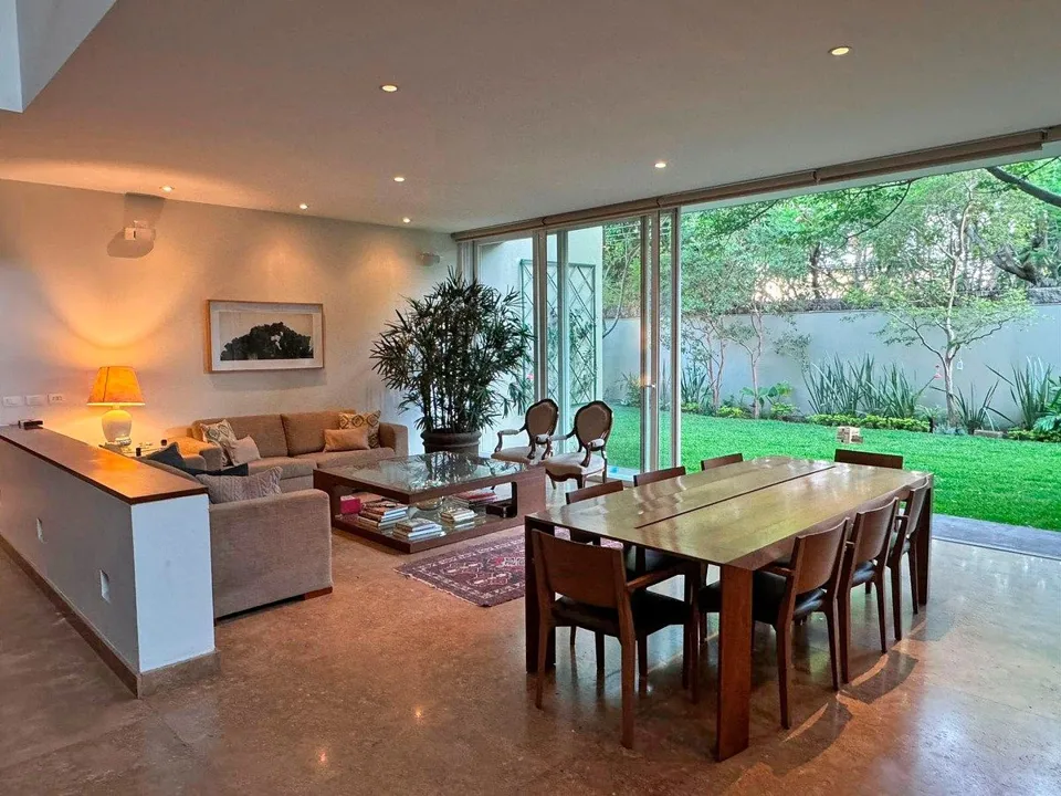 Foto 5 de EXCLUSIVA RESIDENCIA AMUEBLADA EN RENTA EN JACARANDAS