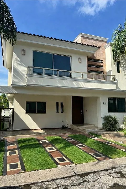 Casa en venta en Paseo San Arturo Poniente, Valle Real, Zapopan