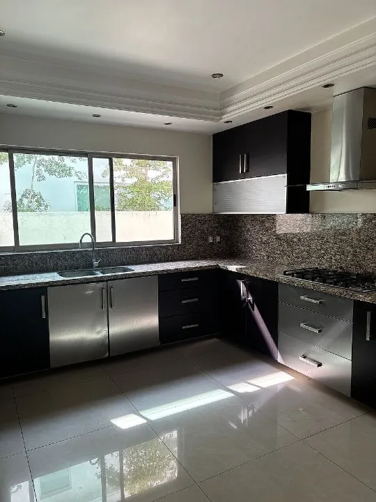 Foto 5 de Casa en venta en Paseo San Arturo Poniente, Valle Real, Zapopan