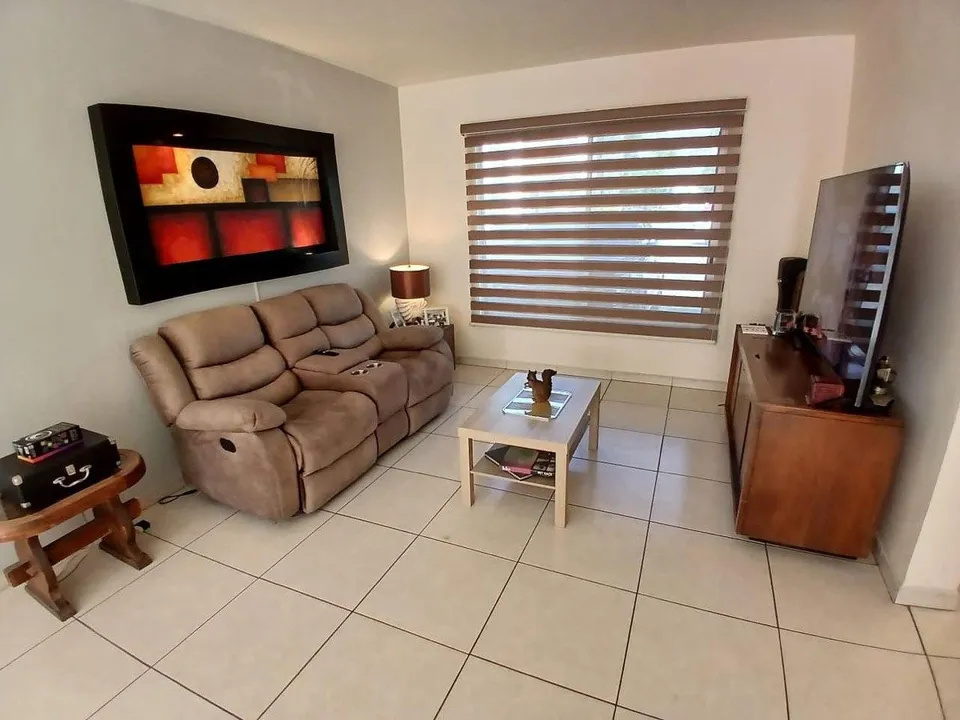 Foto 2 de CASA EN RENTA  NUEVA GALICIA COTO ANDALUCÍA